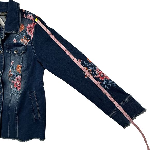 NEW DG2 by Diane Gilman Floral Denim Jean Jacket Women Size Medium Split Cuffs - Picture 12 of 12